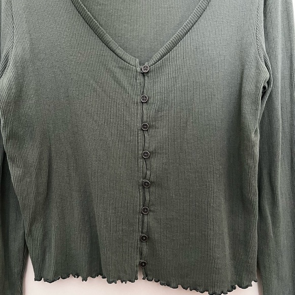 American Eagle long sleeve shirt - Picture 3 of 4